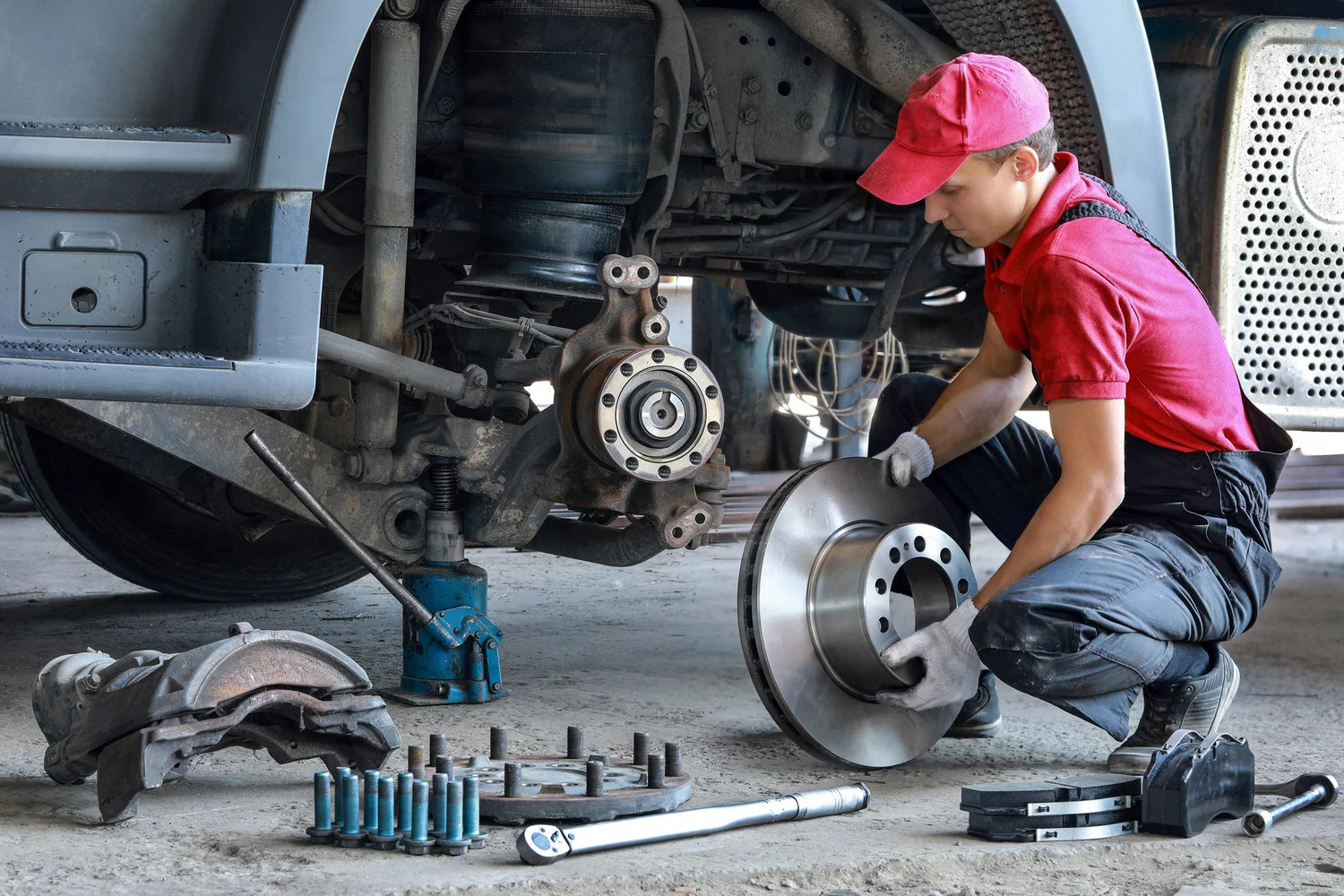 The Importance of Preventive Maintenance on Air Disc Brake Calipers & Fifth Wheel Systems